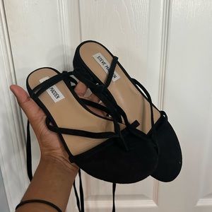 Size six Gladiatoor Sandals Steve Madden